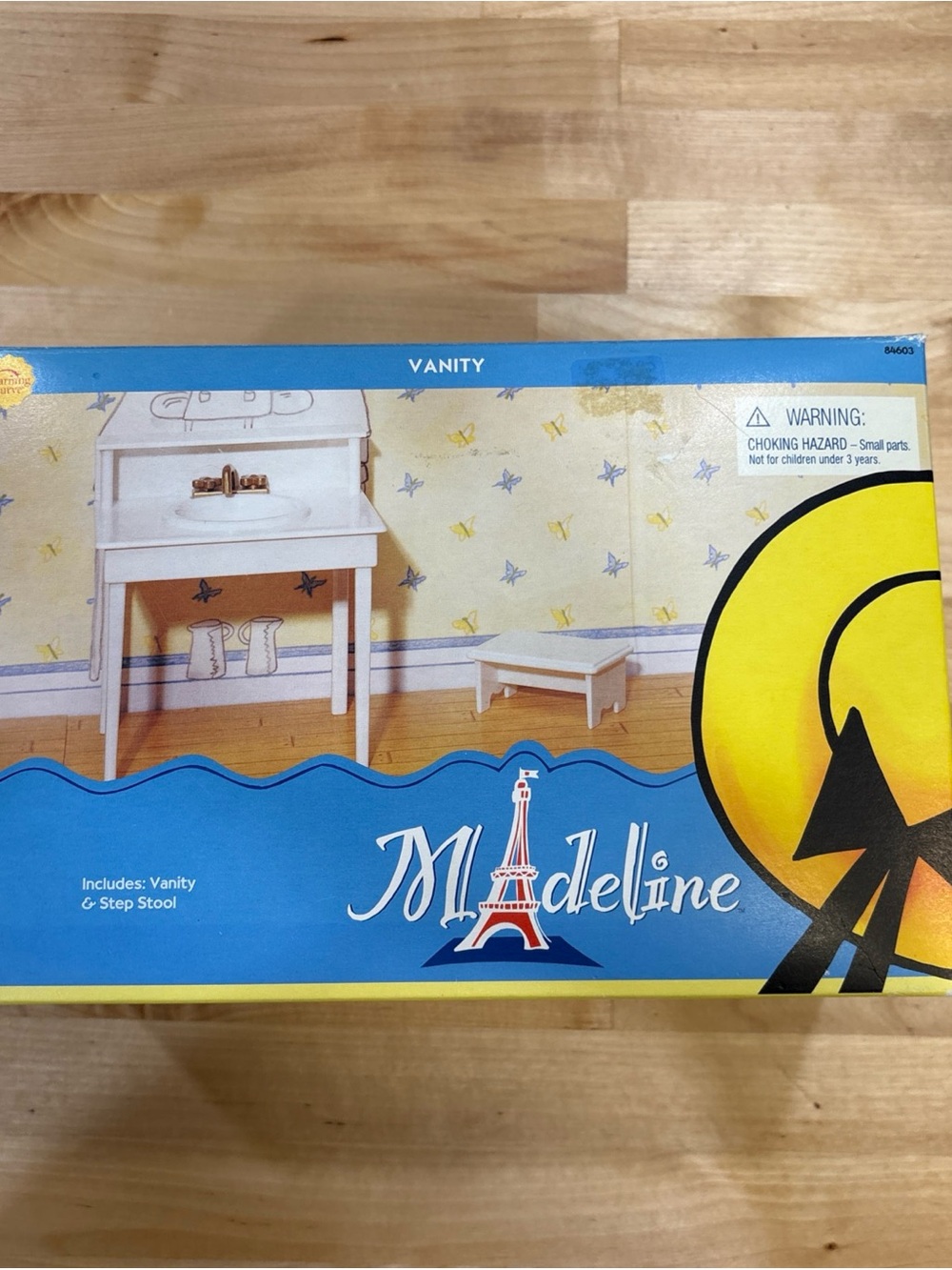 Madeline Dollhouse Starter Furniture Vanity By Learning Curve 2002 New In Box